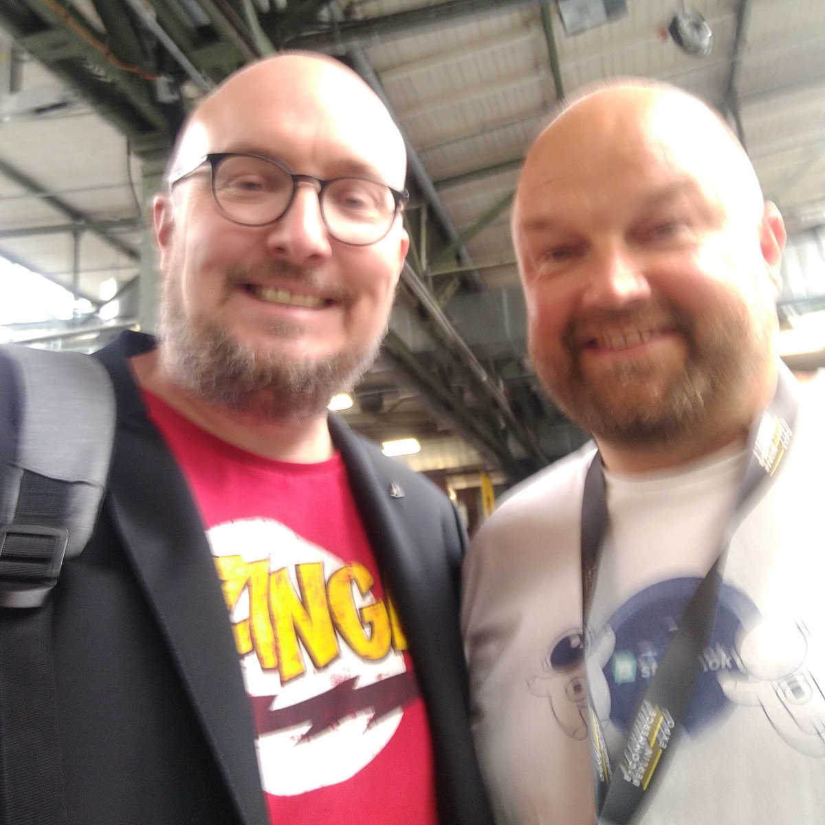 Wir sind heute auf der <a href="/ecommerceberlin/">E-commerce Berlin Expo | 17-18 Feb 2026</a> unterwegs und haben schon einige spannende Gespräche geführt. Dirk Baumann als alten #Portaltech'ler in neuer Rolle bei unserem Partner <a href="/storyblok/">Storyblok</a> zu sehen, war etwas zu aufregend für uns. #zitter #ecommerce #berlin #reply #storyblok