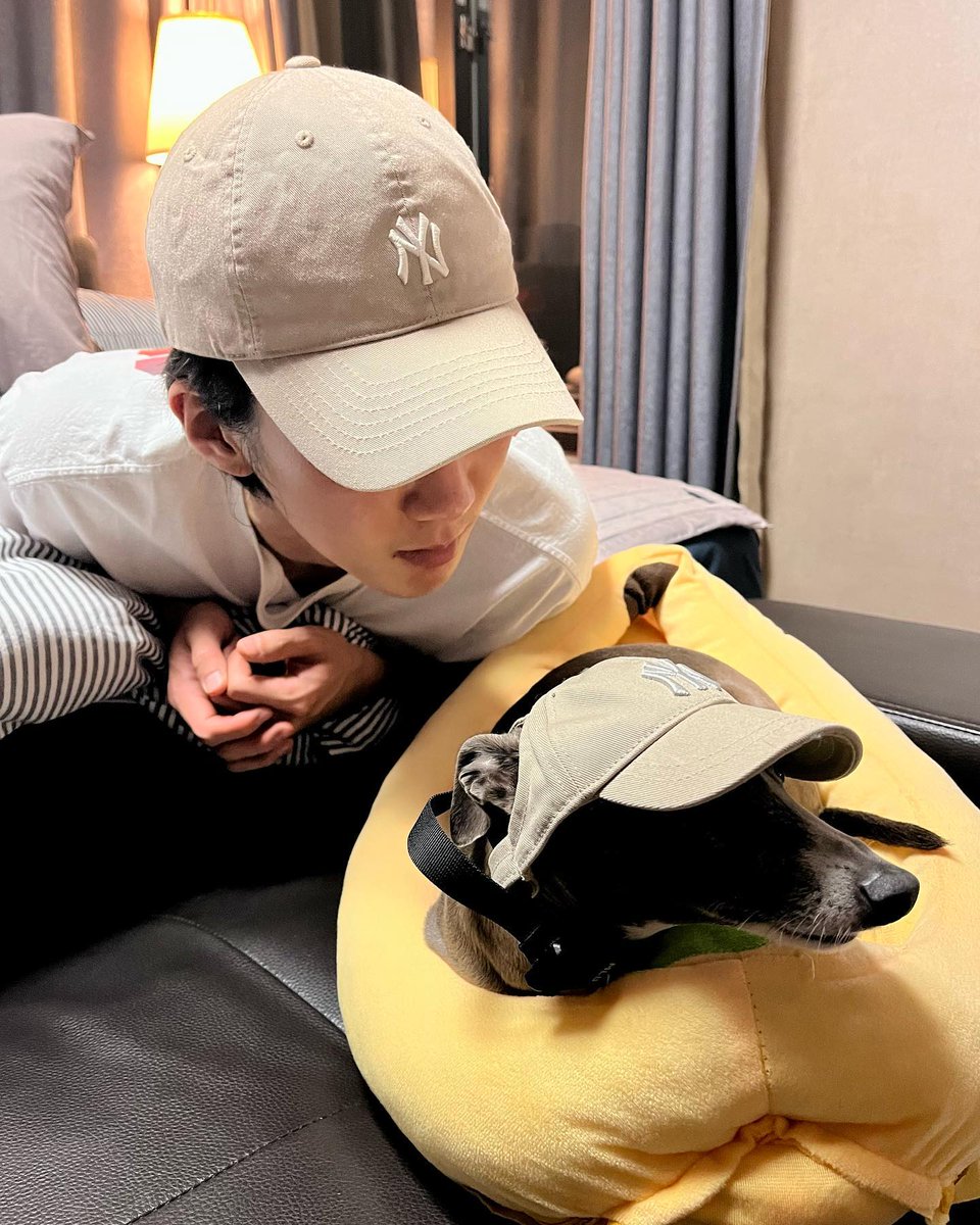 LeeSeunghoonBR's tweet photo. [#IG] 05.05.22 - Atualização de maetamongisdad com #HAUTE e #SEUNGHOON no instagram 

“chapéus de casal”

🔗https://t.co/LWZoOPd4EE

HAPPY BARKDAY HAUTE 
#HAUTEBerryDay

#이오뜨 #오뜨 #HOONY #이승훈 #WINNER #위너 @official_hoony_ @yginnercircle https://t.co/CoQlR6OVUW