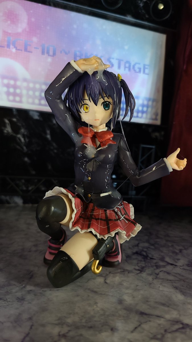 Otokurakunlove's tweet photo. 本日二回目のぶっかけ。ぴちぴちの可愛いらしい制服がベットベトになりました。

#フィギュアぶっかけ https://t.co/mktgzGZzxm