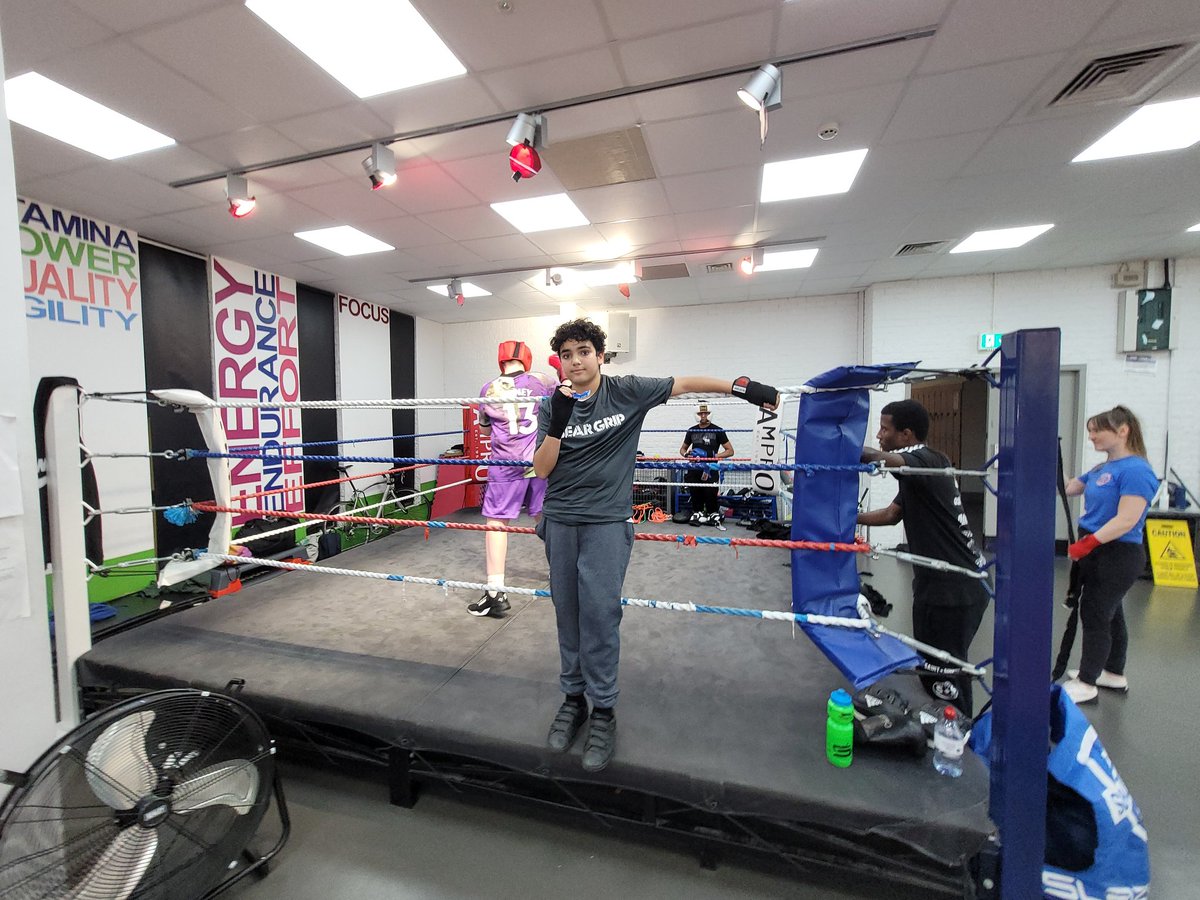 Metrobox London tweet media