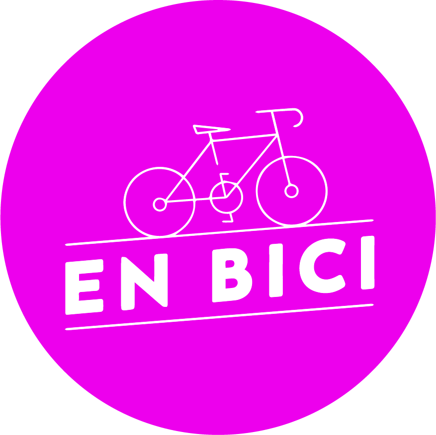 EnBiciEC's tweet photo. Y bien, a un día de arrancar la 'Corsa Rosa', nos ponemos en #ModoGiro 🇮🇹😎
#Giro105 #NuevaFotoDePerfil https://t.co/2ZVacYYLHQ