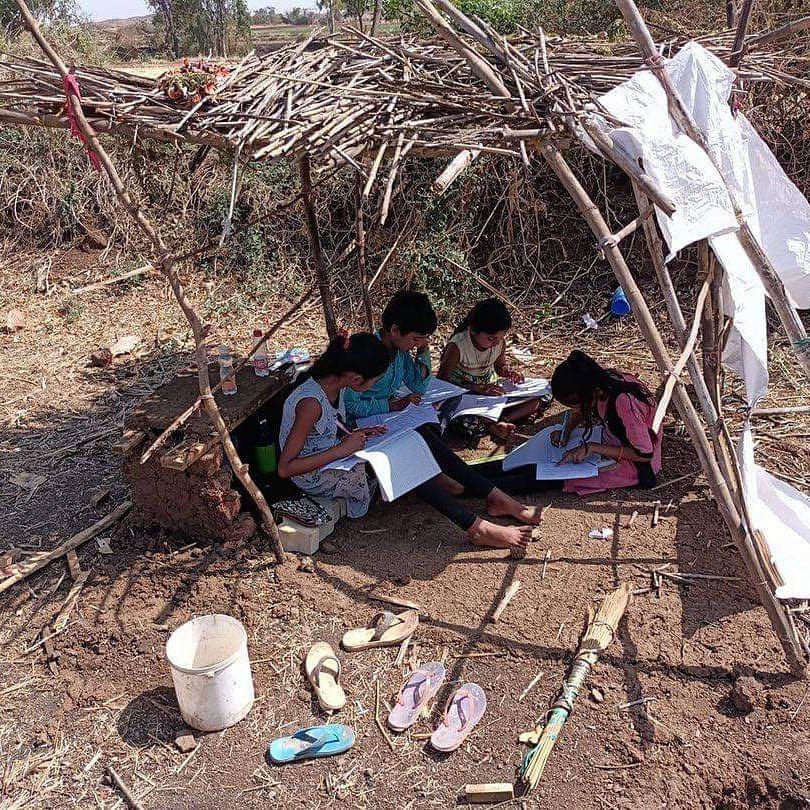 AwanishSharan's tweet image. हो कहीं भी आग, लेकिन आग जलनी चाहिए.