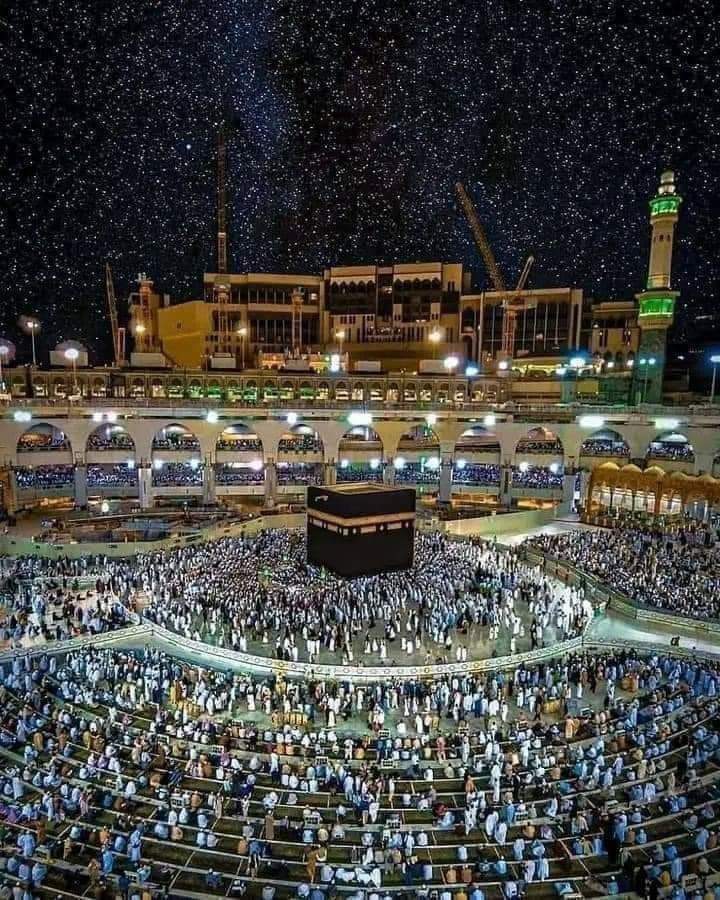 lmaldynahmdahm1's tweet photo. العين الي شافت تويته دي  !!
إن شاء الله تزور بيت الله 🕋♥️🤲 💙 https://t.co/tfOJuEgds9