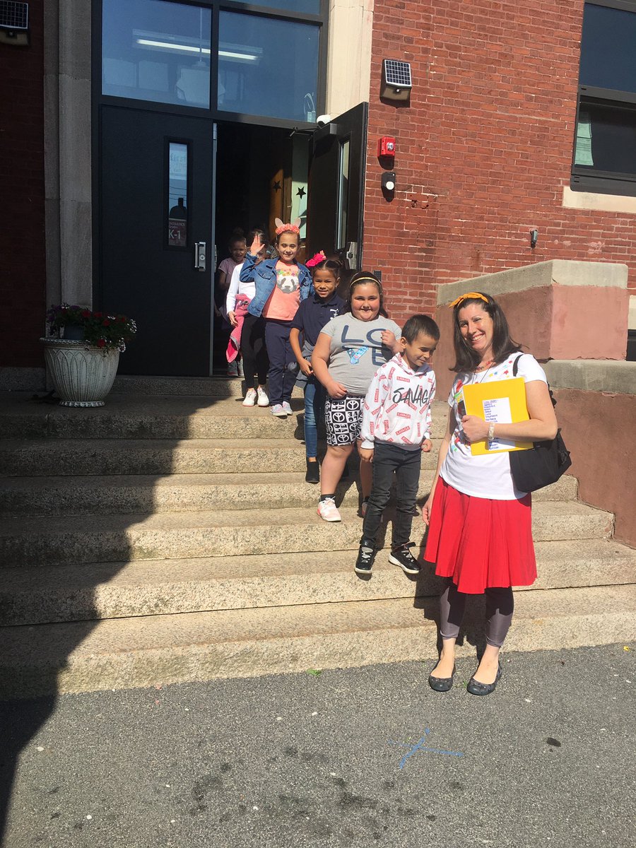 frps_Watson's tweet photo. Eagles 🦅 walked, biked and rolled to school today —many in their 1980s outfits!  TY @GFRPartners Marcia Picard for joining us this morning! https://t.co/8MupF91YqB