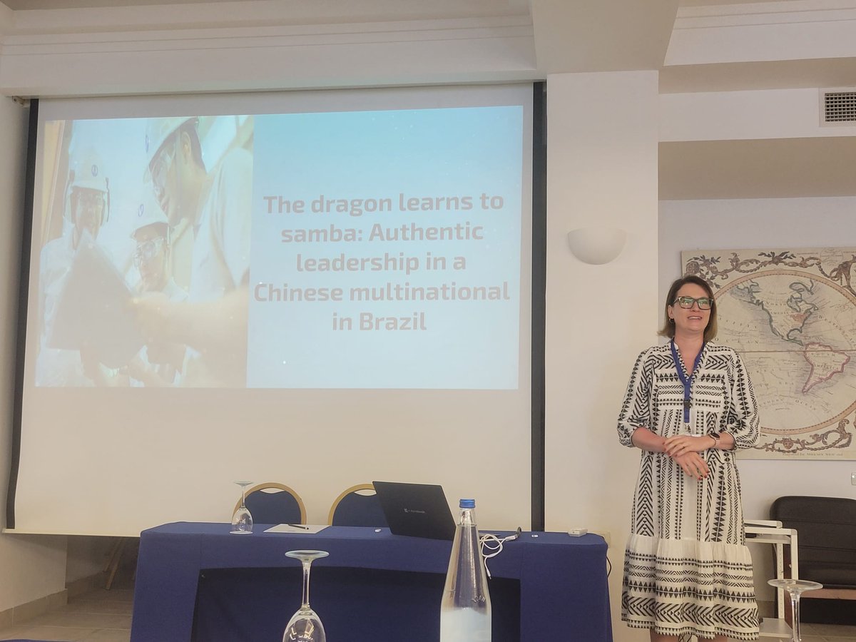 EvelynLanka's tweet photo. Happy to have made my presentation today at the #5thIPLS. Great support and useful feedback. This is 100% why I attend this conference. https://t.co/FdUCF0hFTy