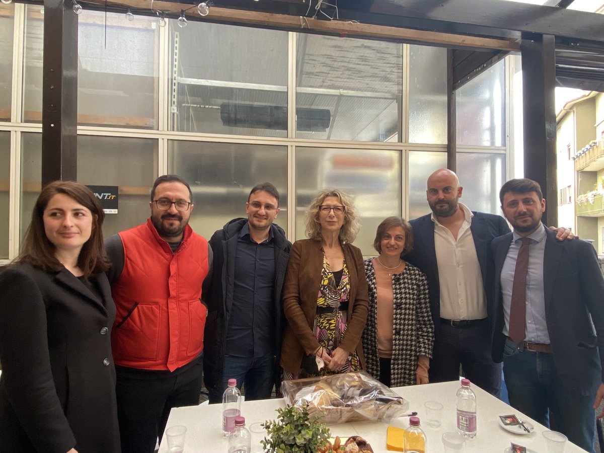 PdBasilicata's tweet photo. A #Ruoti la VicePresidente del #Senato e responsabile giustizia del @pdnetwork @RossomandoPd per sostenere #LeonardoPizzuti e restituire speranza ad una comunità. #AltraRuoti #PizzutiSindaco https://t.co/kCojKHsX5U