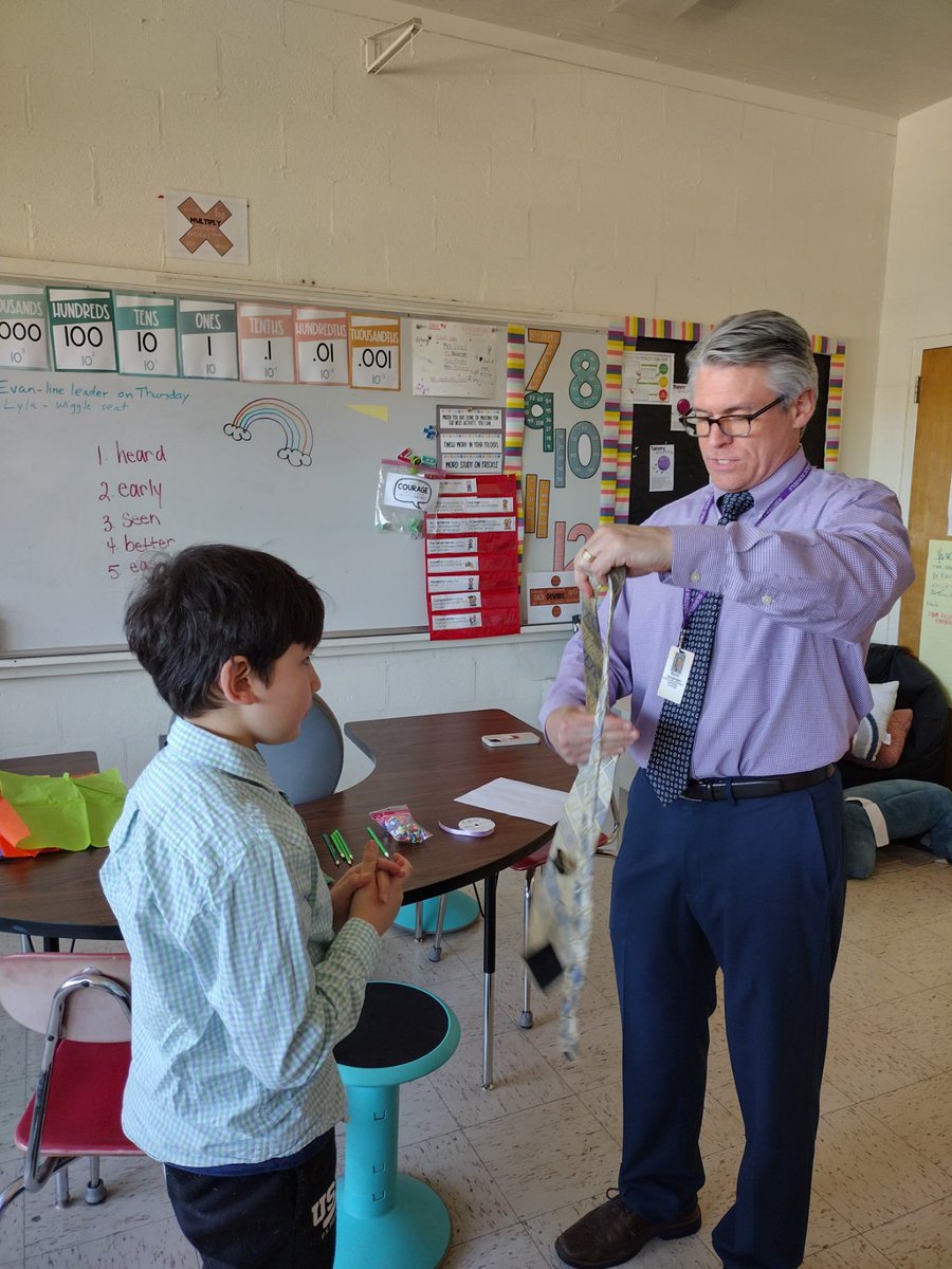 HAYmslagarde's tweet photo. If you ever need to learn how to tie a tie for picture day, @MGeoghegan22 is your guy!#haynation https://t.co/RMcQhx80Ps