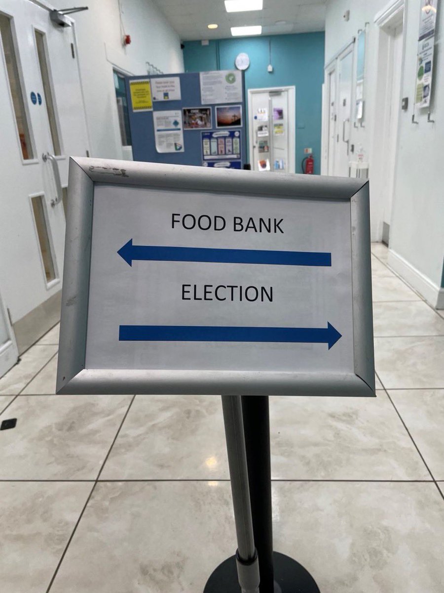 es_mozes's tweet photo. Perfect distillation of British politics  #LocalElections2022 https://t.co/TGcPBOGyQo