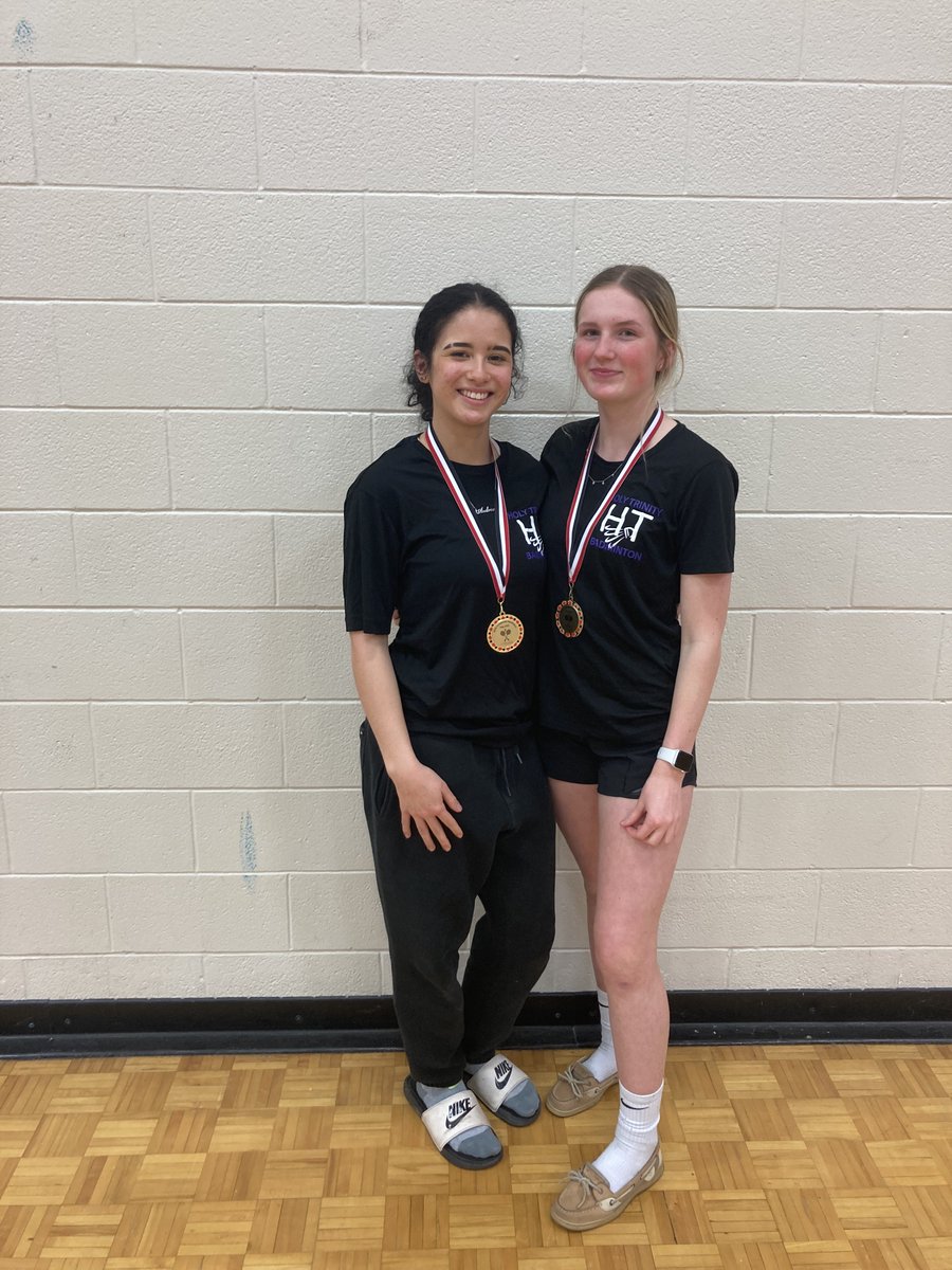 HTCSSPVNC's tweet photo. A big congrats to our badminton team for winning gold at yesterdays tournament at BHS!! 🥇 https://t.co/8WJJ7JIeNH