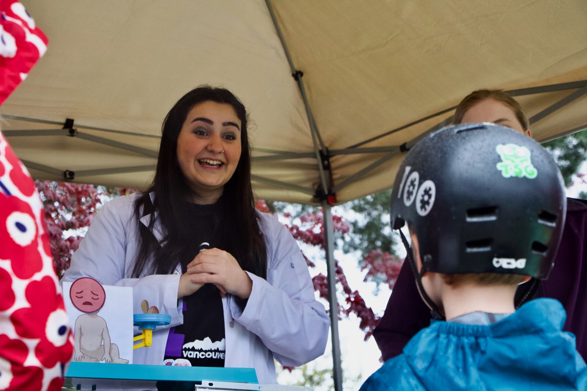 SoapboxSciVan's tweet photo. Several hundred people attended the Riley Park Farmers' Market last Saturday and despite the rain, many stopped to chat with our #WomenInSTEM! Many also wondered when our next event will be... stay tuned for 2023👩‍🔬

📸: @CelesteKieran https://t.co/X4fsYiD3dK