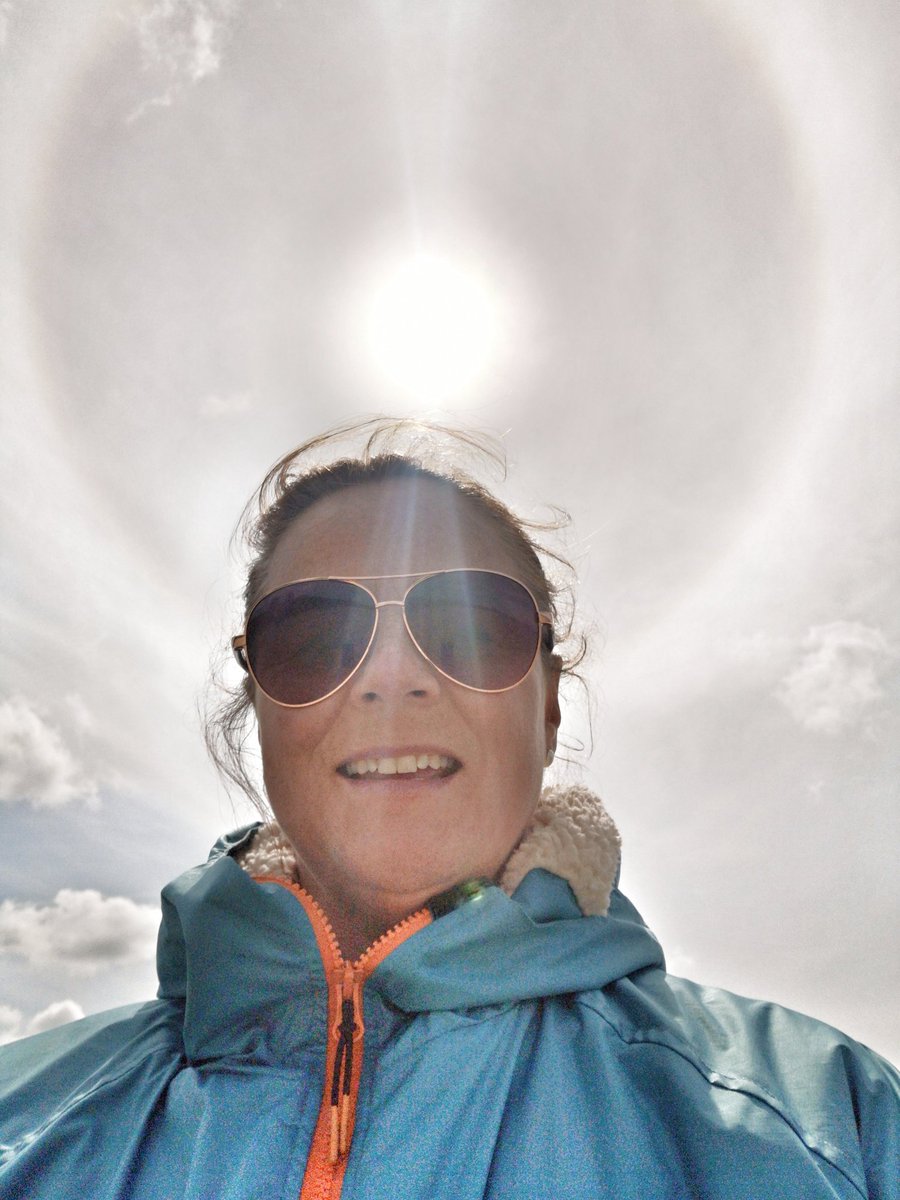 Perfect sun halo today for my high water swim, celebrating 10 years of the Coastal path in Wales <a href="/WalesCoastUK/">Wales Coast Path UK</a> #Anglesey #WalesCoastPath #WALES #WCP10 <a href="/DerekTheWeather/">Derek Brockway - weatherman</a> <a href="/bbcweather/">BBC Weather</a> <a href="/itvcoastcountry/">ITV Coast & Country</a>