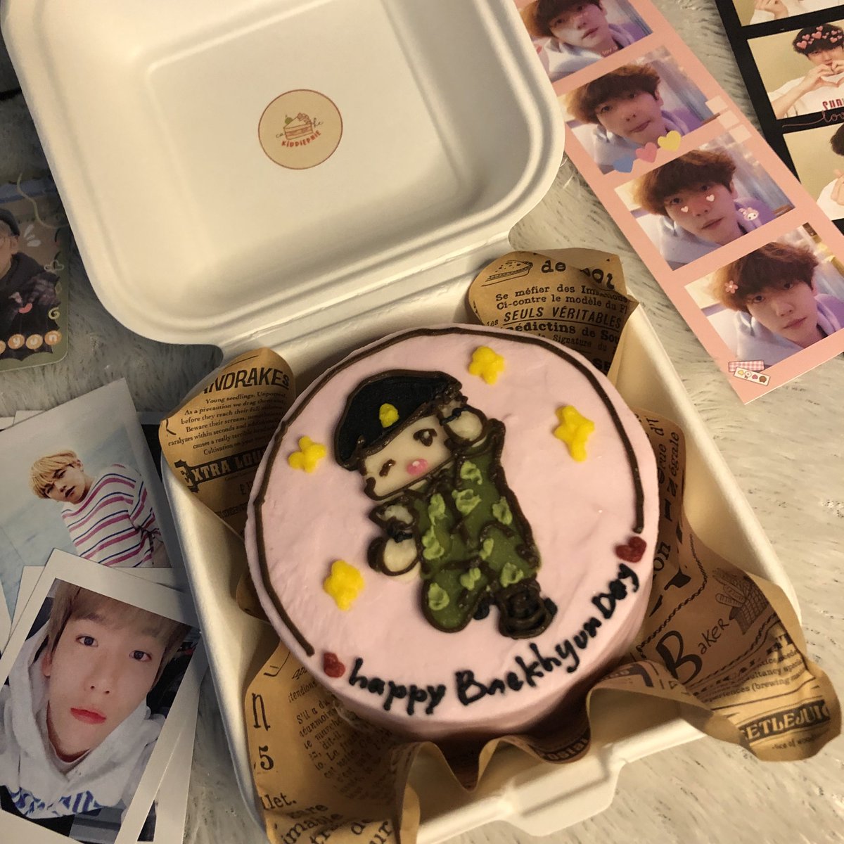 strobeeys's tweet photo. Happy birthday to my favourite boy <3
For now I will pray that baekhyun will come back happy and healthy!💘
I hope baekhyun is always happy and always spreads cuteness xixi💓

#터래기야_큥생일축하해_보내줘
#해피큥데이 #HappyBaekhyunDay
#31LightRaysUponBaekhyun @B_hundred_Hyun https://t.co/fuS0kkwq6k