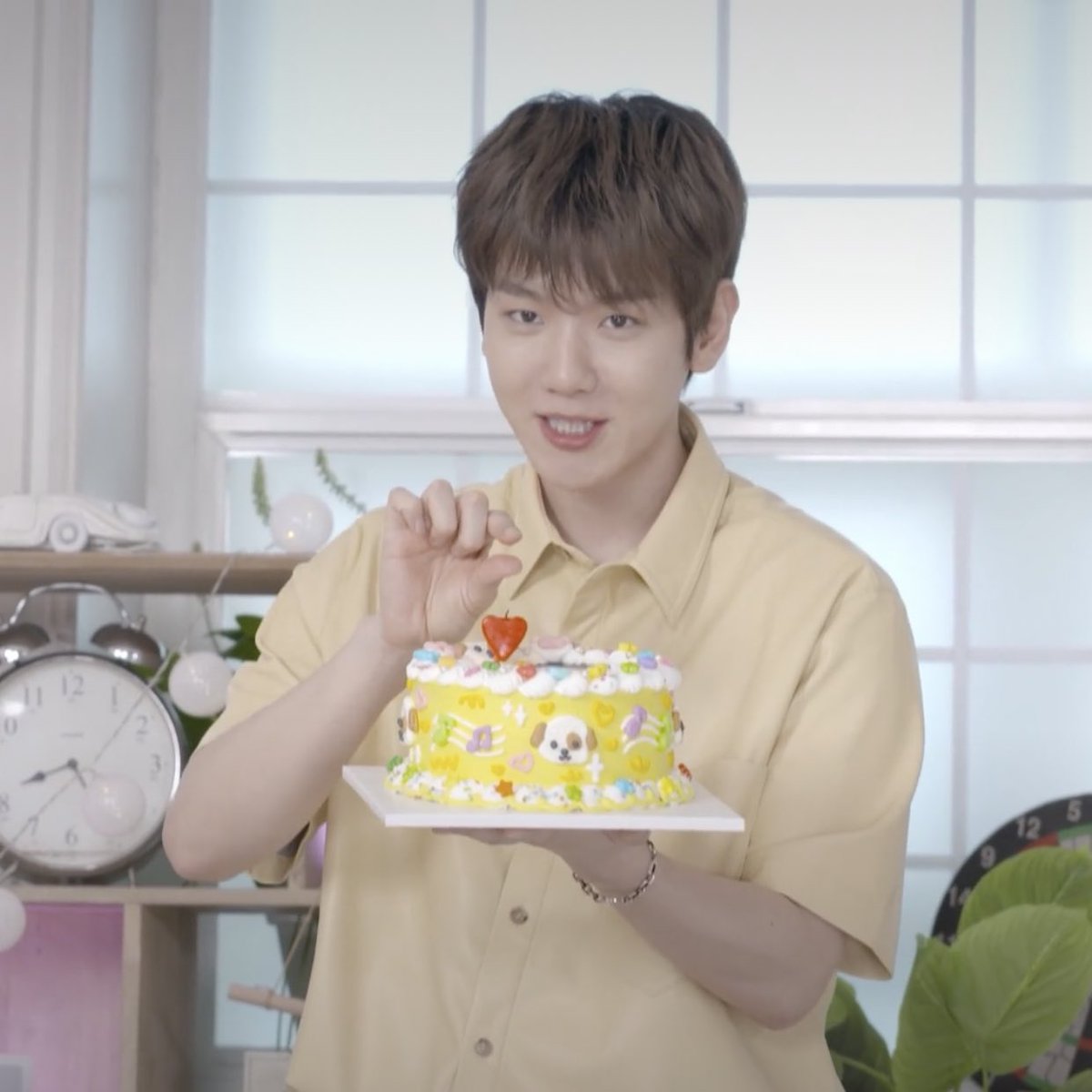oshcuddles's tweet photo. Happy Birthday Baekhyun! Thank you for bringing happiness to everyone, we are just here waiting for you. I love you 💗

#31LightRaysUponBaekhyun 
#HappyBaekHyunDay https://t.co/ThUkNNmgQj