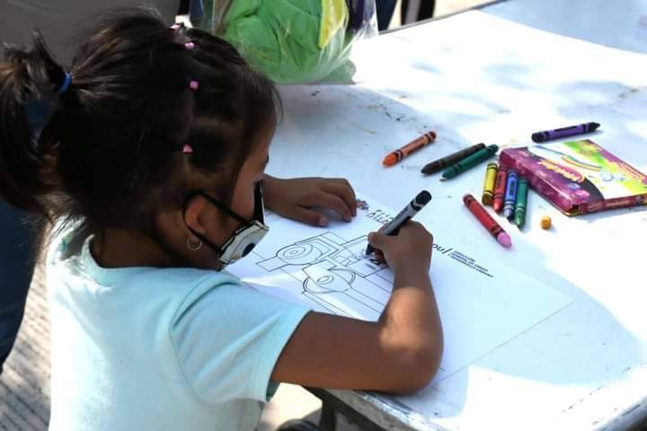 HABITUSAC's tweet photo. Colaboramos con el diseño de maquinaria en Kirigami para la DGODU #subdirecciondeproyectos para el festejo de las niñas y niños en la Alcaldía Iztapalapa. Seguimos colaborando con varias iniciativas para las infancias de la ciudad. https://t.co/l2CmdbsOxm