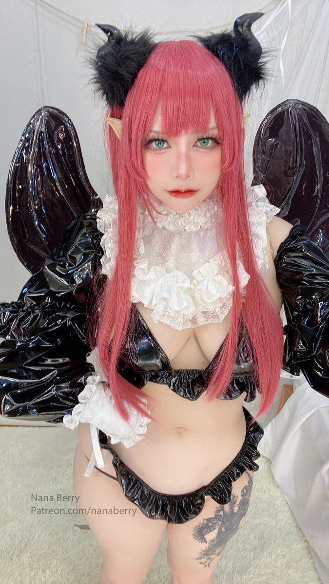 Am I your favourite Dress-up Darling? https://t.co/bR41qRsClR