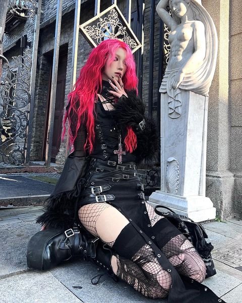 TheGothProject's tweet photo. No words are worthy of this awesomeness. 
Credit @twotails22

. #lockdown #stayhome  #goth #gothic #gothgoth #alt #alternative #alternativefashion #altfashion #gothgirl #gothicgirl #gothbabe #allblackeverything #gothicfashion #gothstyle #gothicstyle #blackblack #blackeverything # https://t.co/5CMvp1ENxX