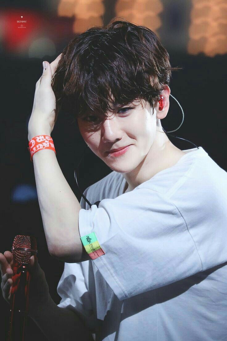 ninibearlvly's tweet photo. Happy Birthday Baekhyun🤍 thanks for giving us a lot of love. you teaches us how to be a better person. I wish everything goes well, to stay positive and strong. take care your health! i'il wait for u to come home^^ ilysm<3

#31LightRaysUponBaekhyun 
#HappyBaekhyunDay https://t.co/bVvC04JiJ8