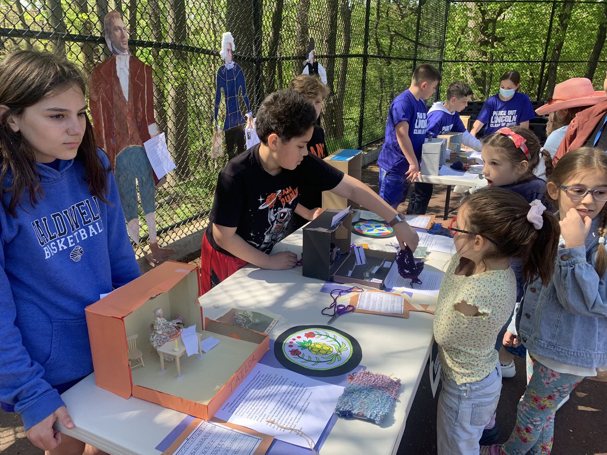 Lincoln School tweet media