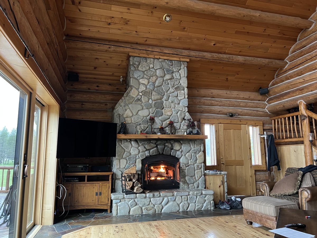 AOYSFireTrain's tweet image. A few days of downtime before heading east for Blue Card Train-the-Trainers in Hamilton (May 9-13) and Halifax, NS (May 16-20). Happy to be back at it in 2022!

#firetraining #commandtraining #firecommand #BlueCard #BlueCardCommand #BShifter #Brunacini