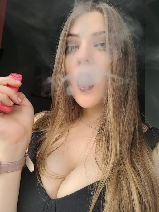 My bday is tomorrow!I will arrange a small relay race on this day, whoever guesses my name(text in dm)I<a href="/tag/naughty"class="tags"><span>#naughty</span></a><a href="/tag/smokefetish"class="tags"><span>#smokefetish</span></a><a href="/tag/smokergirl"class="tags"><span>#smokergirl</span></a>