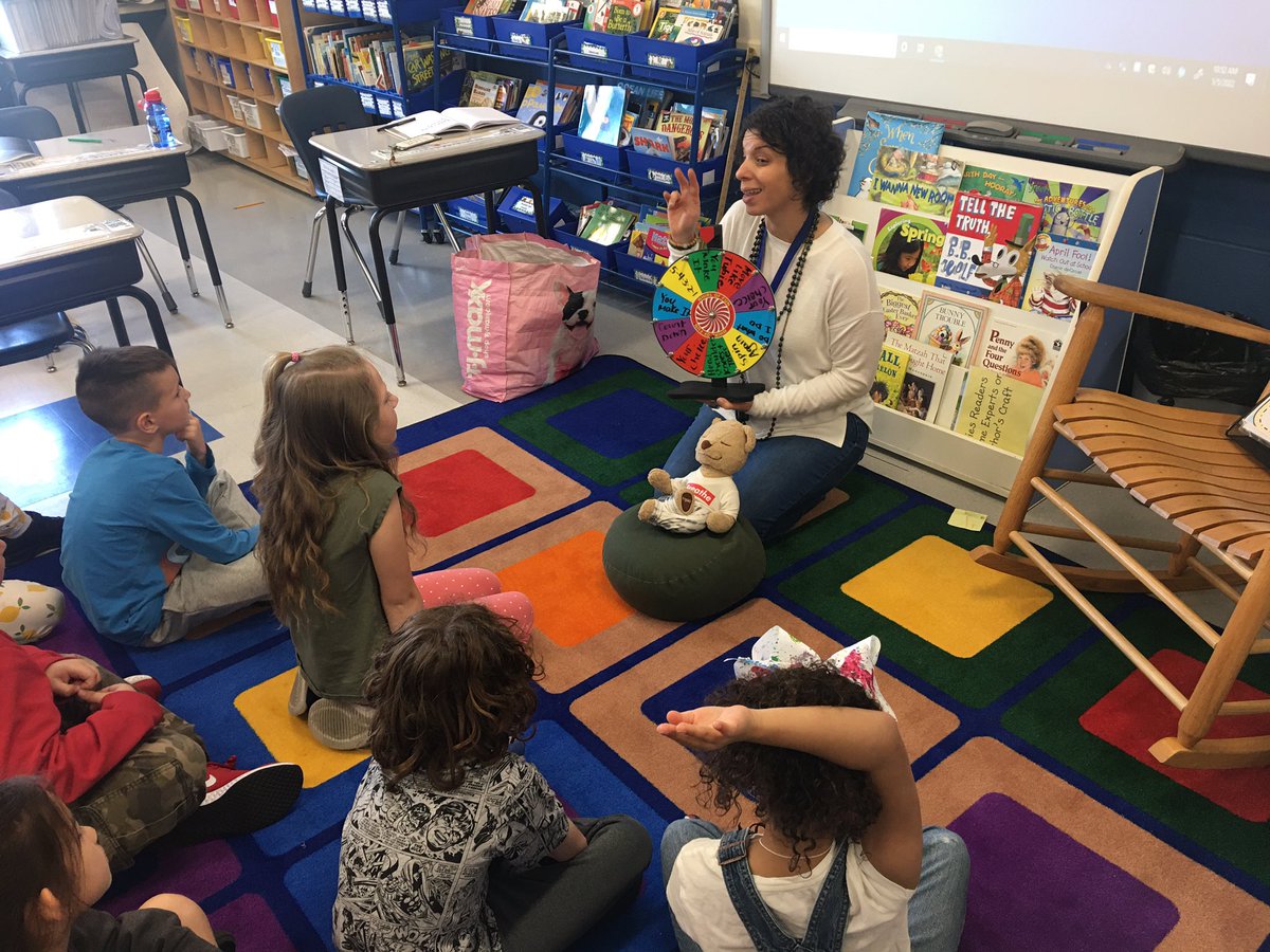Teach22Lb's tweet photo. Thank you Ms. Gioulis for another marvelous mindfulness session.  Our students feel so connected to you and open up when you are in our room. @WestSchoolLBNY @LBSchoolsNY #ProudtoBeLB https://t.co/ZykCYAplU3