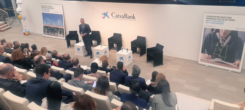Empezamos... #plantatuproyecto <a href="/caixabank/">CaixaBank</a> Madrid Sur.Gracias a tod@s <a href="/Vol_laCaixa/">Voluntarios la Caixa</a> por vuestro compromiso y solidaridad #somosmadridsur #CABKAcciónSocial
