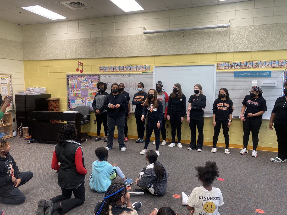 Mr. Gray tweet media