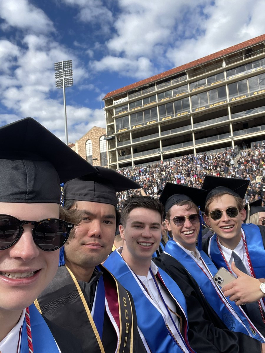 HasonMass's tweet photo. #foreverbuffs https://t.co/wITrJsskV0