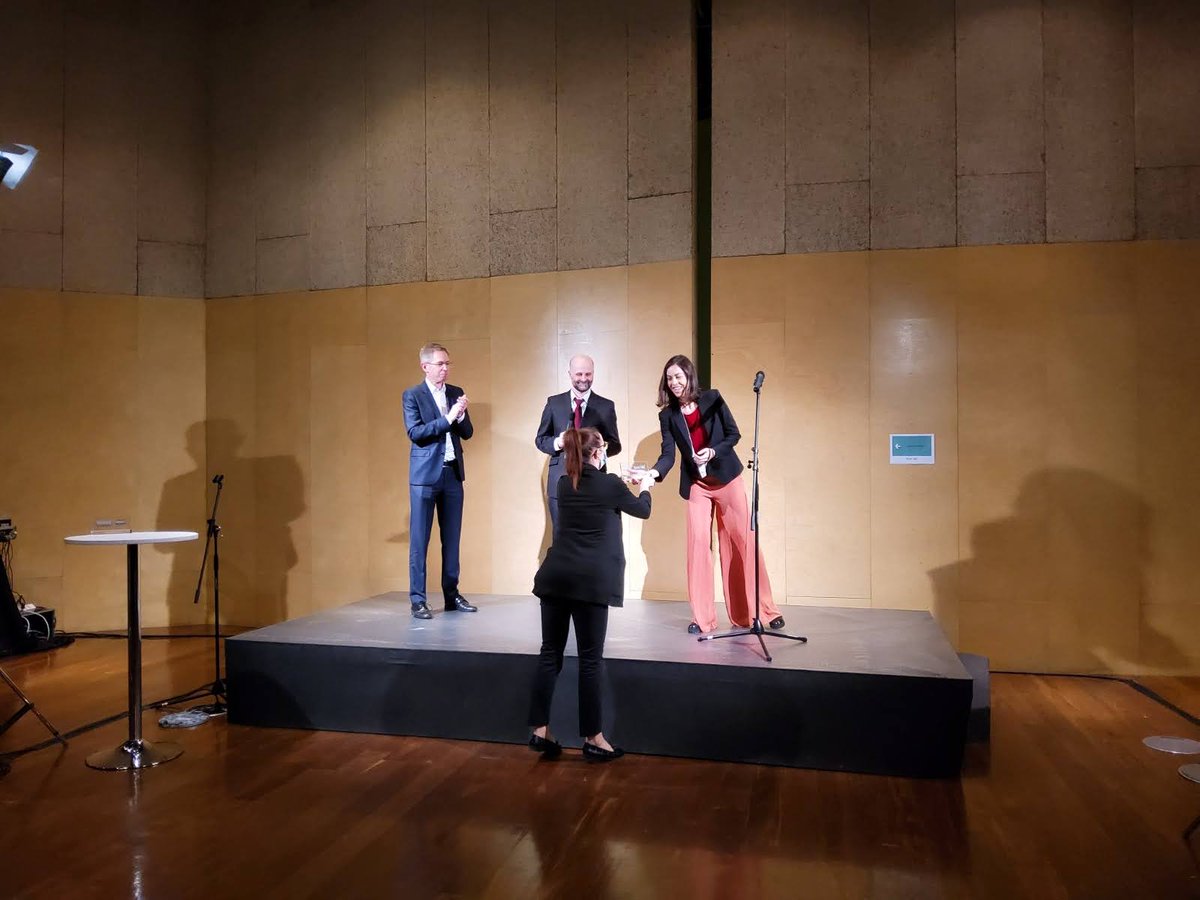 🏆During <a href="/WindEurope/">Wind in Europe</a> Bilbao, Lexuri Vazquez from <a href="/Lortek/">LORTEK</a> received an award for the poster 'Application of Additive Manufacturing for maintenance and repairing in onshore and offshore wind farms' focused on technologies developed in <a href="/DURABLEPROJECT/">DURABLE</a> during the poster award ceremony