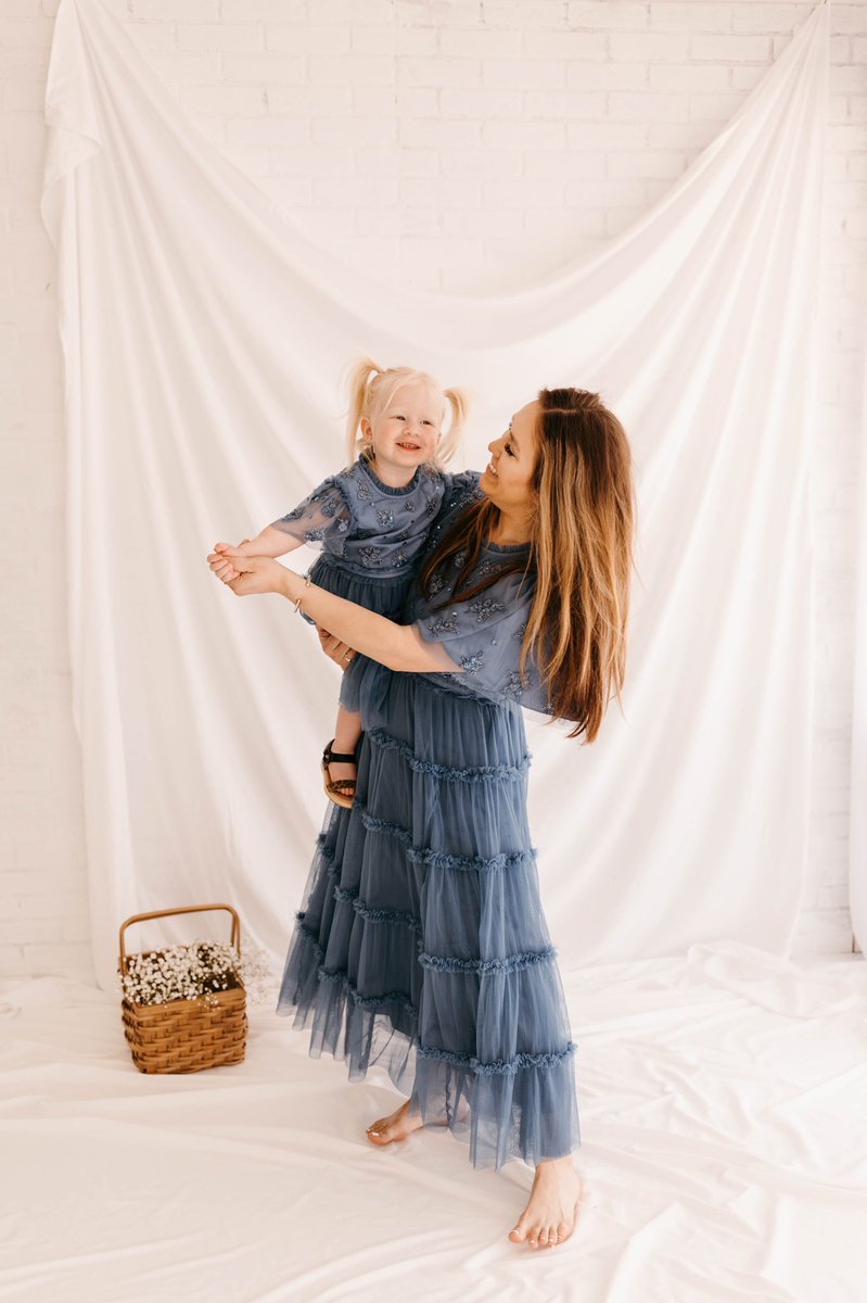 _amesMCLAIMS's tweet photo. I over compensate for being a mom. I know that I do. However, I was raised by my father with very little presence of a mother as I was growing up. It is my mission to give this girl everything I never had, starting with a mother/daughter relationship. https://t.co/fADzXXcr1h