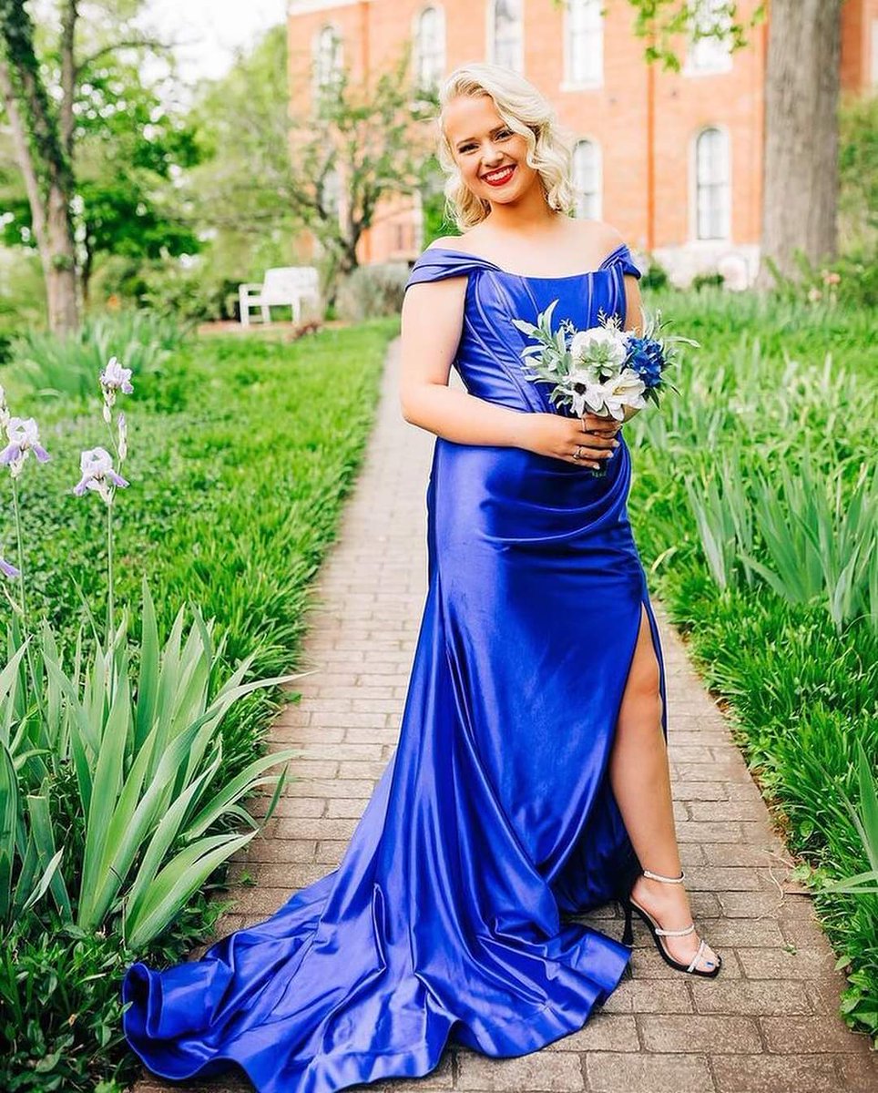 RegissBrideProm's tweet photo. Can we talk about how GORGEOUS Regiss girl Maddison looks in this dress??💙 https://t.co/kKFSZvkUk8