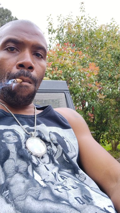 Hood Morning https://t.co/W5qJuBLXlL<a href="/tag/newprofilepic"class="tags"><span>#newprofilepic</span></a>