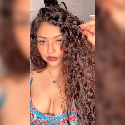 Frida2808's tweet photo. #NuevaFotoDePerfil https://t.co/YKKIv1cVHp