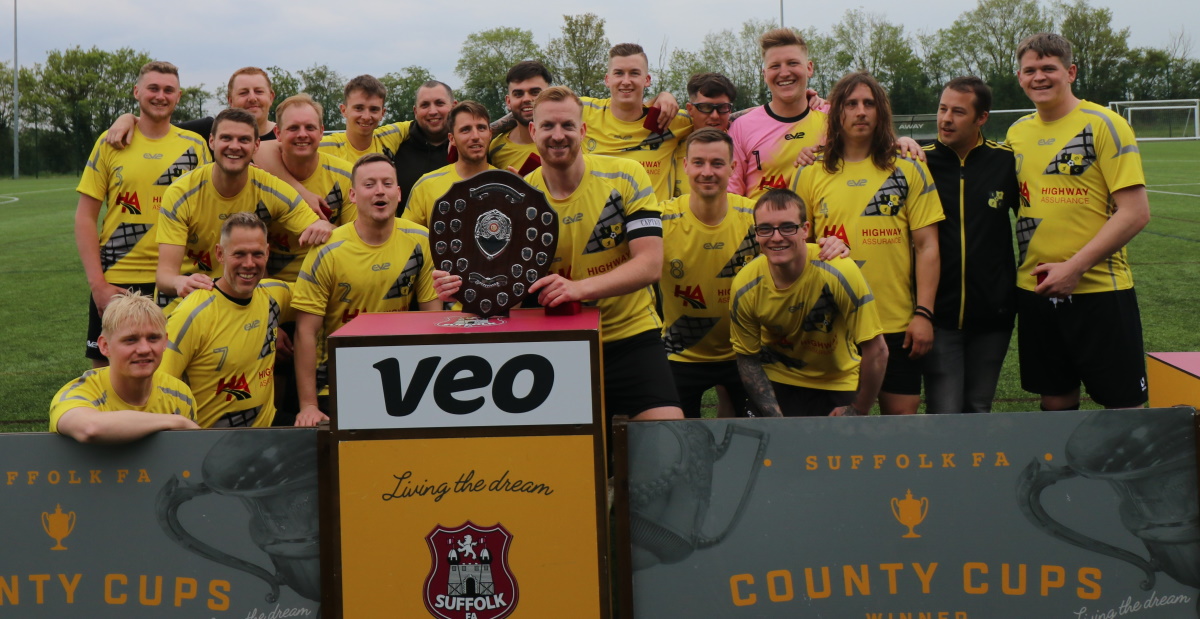 The @veocamera Suffolk Sunday Shield Final | Highlights of the final between <a href="/LeistonOrientFC/">Leiston Orient FC</a>
and <a href="/LaxfieldUnited/">Laxfield United FC</a> are now available to view via the below link:

bit.ly/3L0PZ0d

#SFAcountycups 
#AThrivingLocalGame