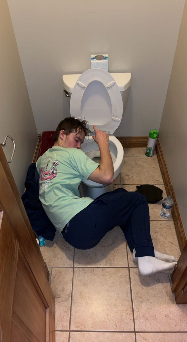 Player 2: jrj_nxtlvl82104
Strengths: Aim, Biggest Flirt
Weaknesses: Dangerous Driver, Weak Stomach