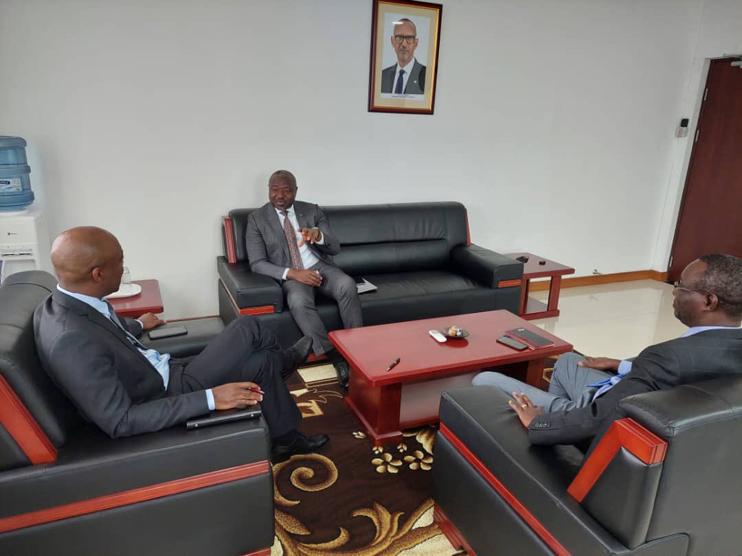 SinaZerbo's tweet photo. Met w/ #Rwanda🇷🇼Hon. Minister Dr E. NSABIMANA 2discuss current trends in #NuclearEnergy in #Africa &amp; the World: 
- Leadership in embracing Small Modular Nuclear Reactor (SMRs) technologies, 
- Need 2diversify partnerships 
- #NuclearResearchReactor in food &amp; agriculture, health.. https://t.co/F8M32Yv5rf