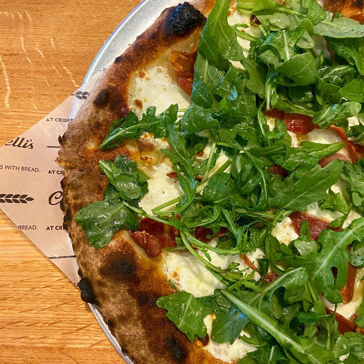 It's a beautiful day to enjoy a meal at Crispelli's!

#📷 @metrodetroitdining

.

.

.

#pizzalove #pizza #italian #foodiegram #instafood #detroiteats #eeeeeats #yum #foodstagram #nomnom #treatyoself