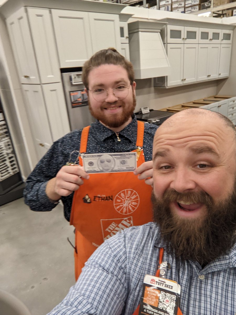 HomeHoff's tweet photo. Amazing People, Doing Amazing Things! Shout out to Ethan for driving excellent customer service! @jennifercaton2 @mikejones772 @N_Reyes0213 @JHand918 @Brandi91792970 https://t.co/xzyuDvw209