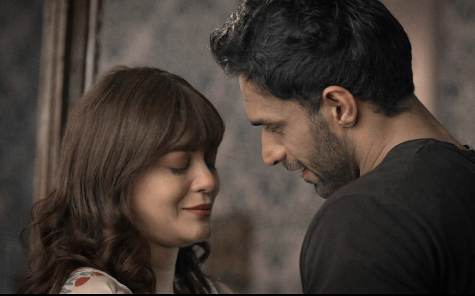 Shravi_tweetss's tweet photo. " mein tumahara intezaar karungi " 🥺♥️

MORAN REUNION 

#ZiddiDilMaaneNa #MoRan https://t.co/KWoJAV3Gl6