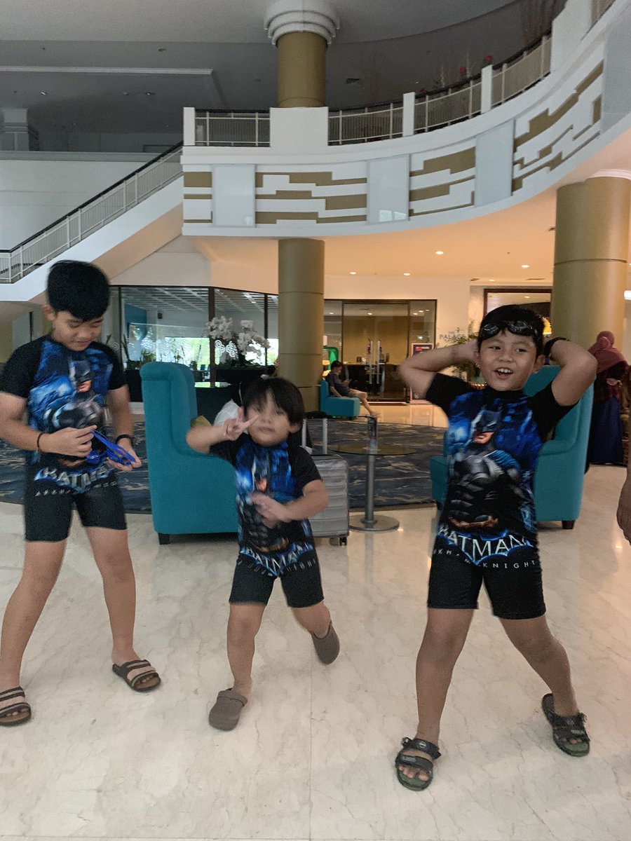 Frilena's tweet photo. kiddos https://t.co/tm24upDxcS