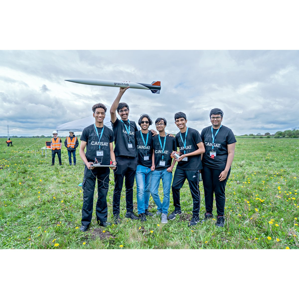 Check out the fantastic launches from the #CanSat competition finals that took place in York yesterday 🚀 Amazing work from all teams! 

#LaunchUK <a href="/spacegovuk/">UK Space Agency</a> <a href="/ESERO_UK/">ESERO-UK</a>