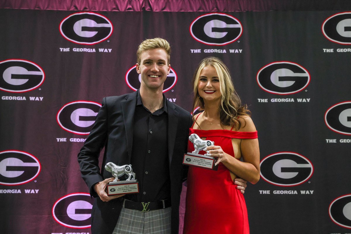 UGASwimDive's tweet photo. Now here is a pair of #DGD 🐶

Congratulations to Keegan Walsh and Miller Lantis of @UGAEquestrian on receiving the @SEC Brad Davis Community Service Awards!

📰 https://t.co/2ShMT2pKwE

#GoDawgs https://t.co/OtTzCXu3JN
