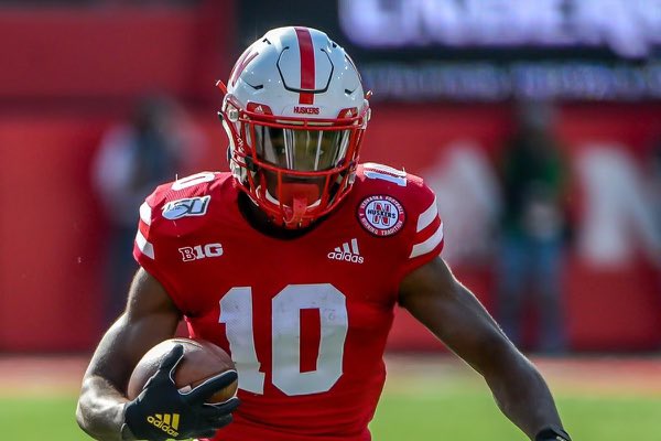 Miller2Cam's tweet photo. I am EXTREMELY honored and excited to receive an offer from University of Nebraska 🐺! #GBR
@chillbelton @coachkscott_ @winslowtwpfb @RivalsFriedman @RivalsRichie @ShawnB_247 
@coachdawsgbr https://t.co/Z5TQqr4zD2