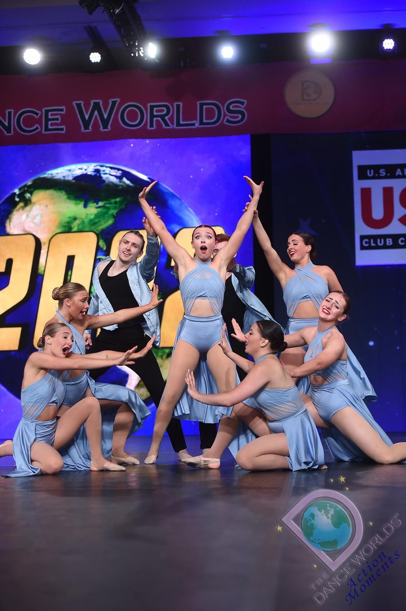_littleleigh17's tweet photo. hi hello I never officially shared here that Destiny, my gorgeous lyrical team this season, CAME 5TH AT WORLDS!😭💫💛 https://t.co/ShqGV0PANp