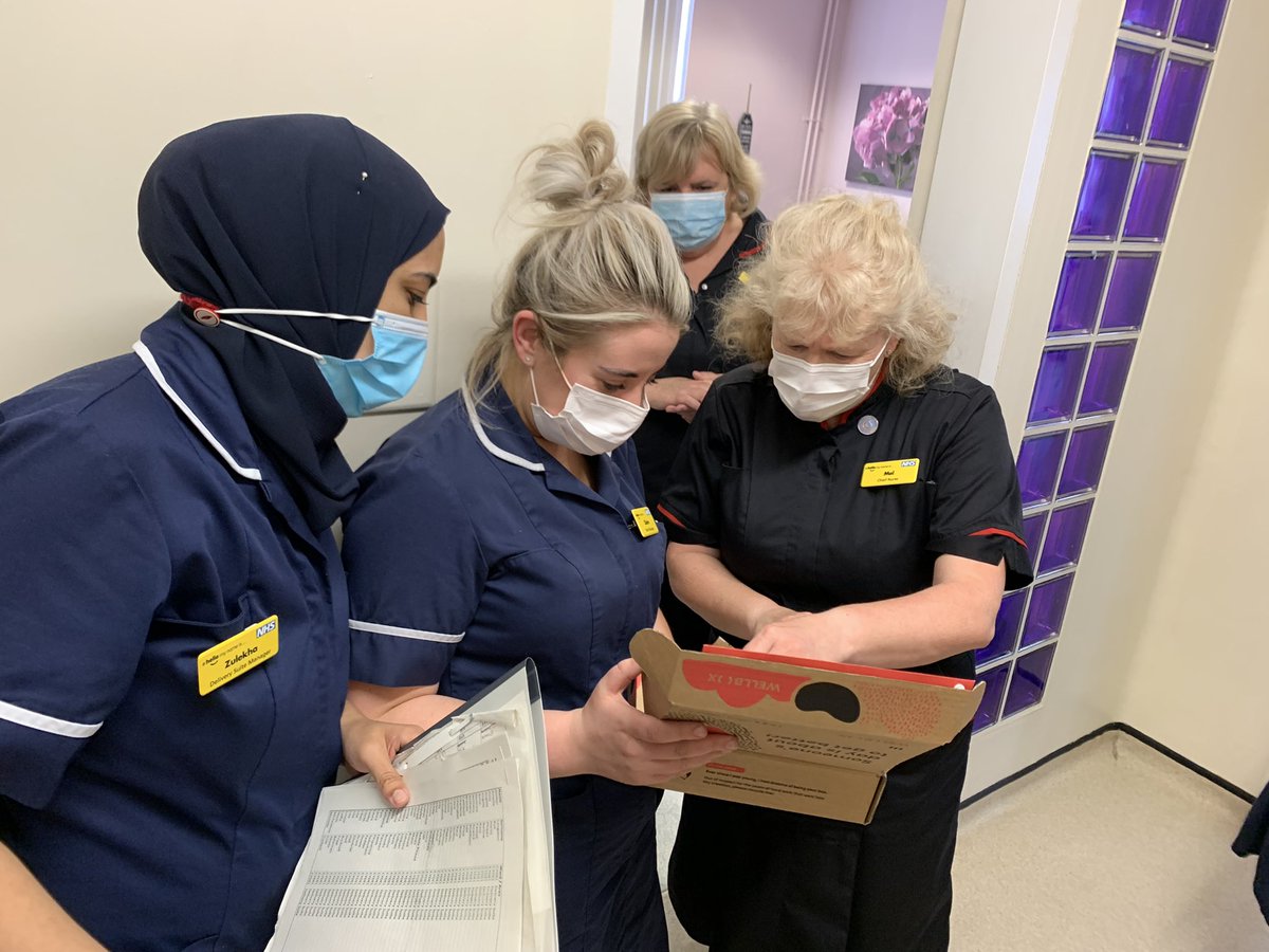 SWBHnhs's tweet photo. Our Chief nurse &amp; senior maternity team have been handing out well-being boxes to all our midwives to celebrate #InternationalDayoftheMidwife  They have been well received by all. @HealthierBCWB @NHSinBCWB @NHSMidlands https://t.co/ctbxzP1epV