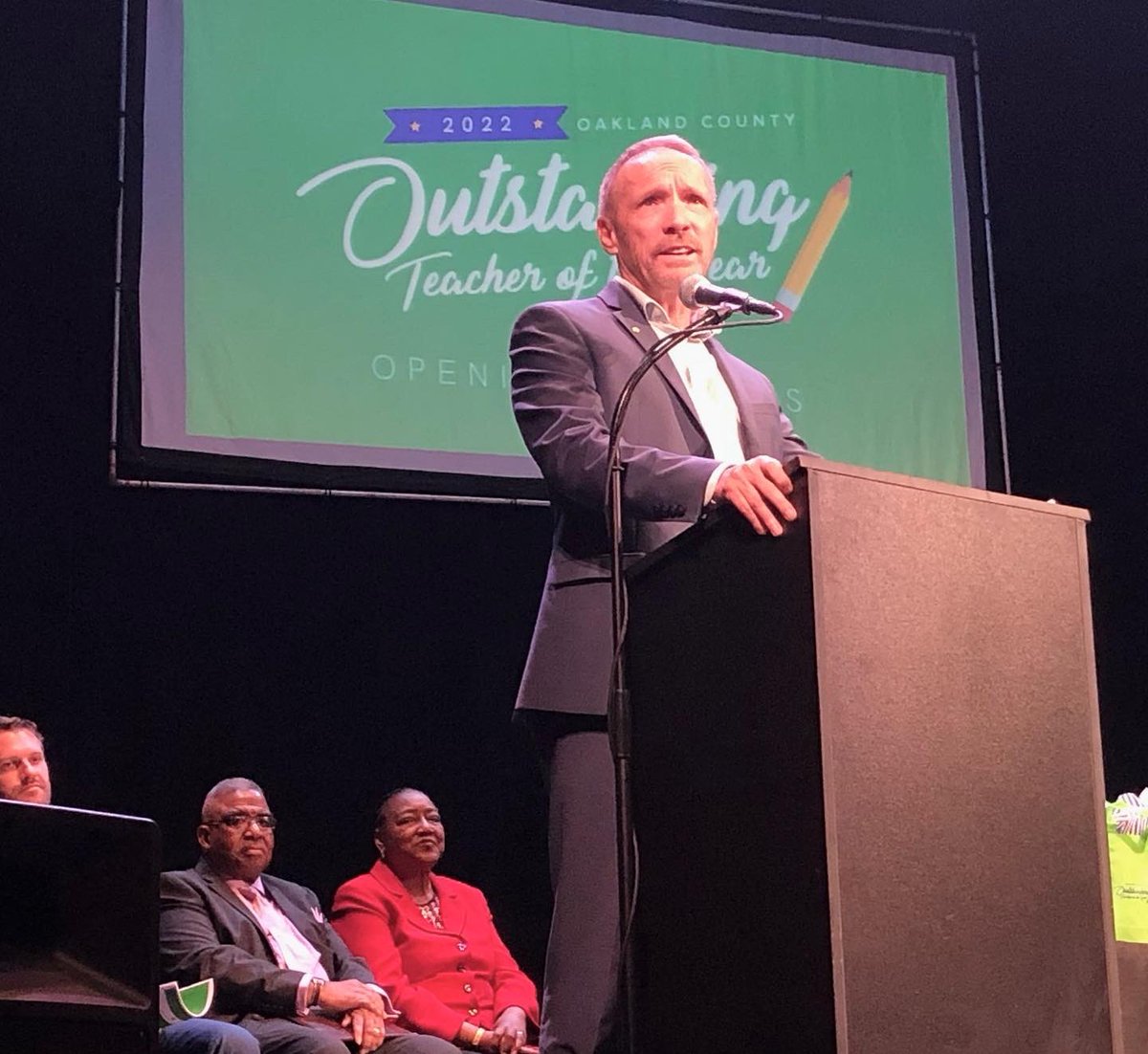 davidwcoulter's tweet photo. Teachers are heroes!  Thrilled to be able to honor Oakland County’s 2002 Teachers of the Year last night for all they do to support our future generation.￼￼ (R-L: Julie Martinez, Lamphere HS; Roberta Lusk, Ferndale Upper Elementary; Mackenzie Curl, Holly Middle School). https://t.co/fz6zMsXjbD