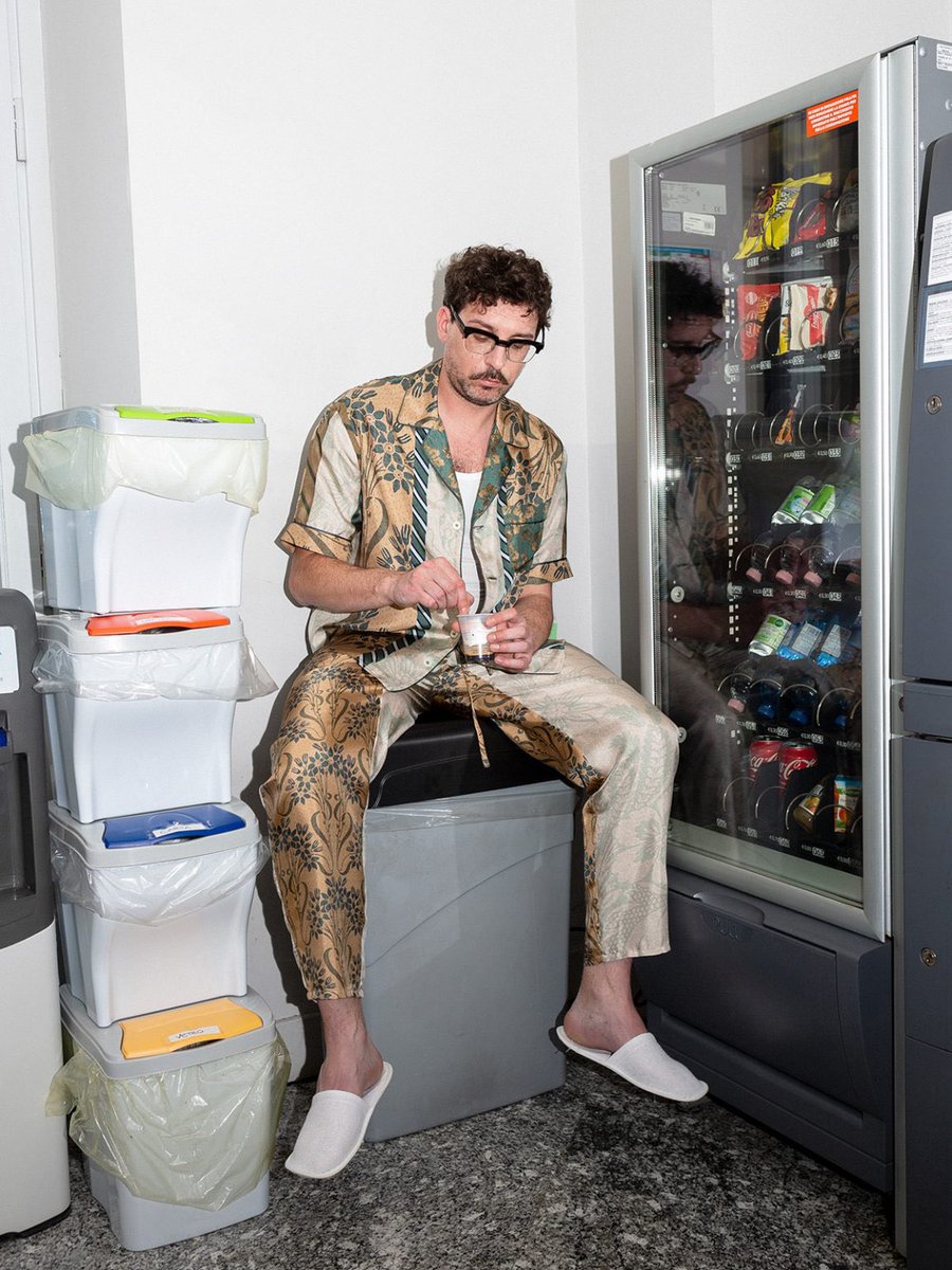 oocwillie's tweet photo. willie peyote per rolling stone italia 
(ricordatevi di streammare pornostalgia, fuori ovunque stanotte) https://t.co/mzBkHYTZG6
