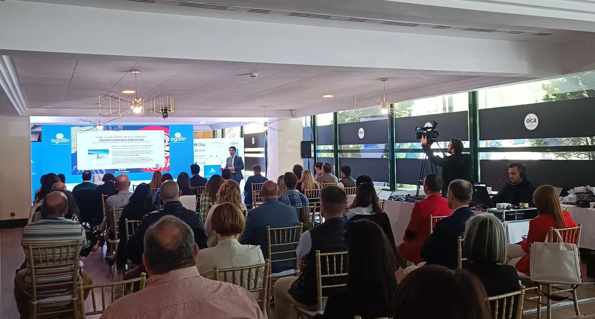 vincusys's tweet photo. Hoy estamos en el III Congreso Inmobiliario de Galicia, organizado por #Agalin, que acaba de arrancar su jornada exclusiva para socios. Un honor ser su partner de #marketing y un placer aportar nuestro granito de arena como patrocinadores.
🥂🍾 ¡Por muchos congresos más!🥂🍾 https://t.co/cSkAN7tUTL