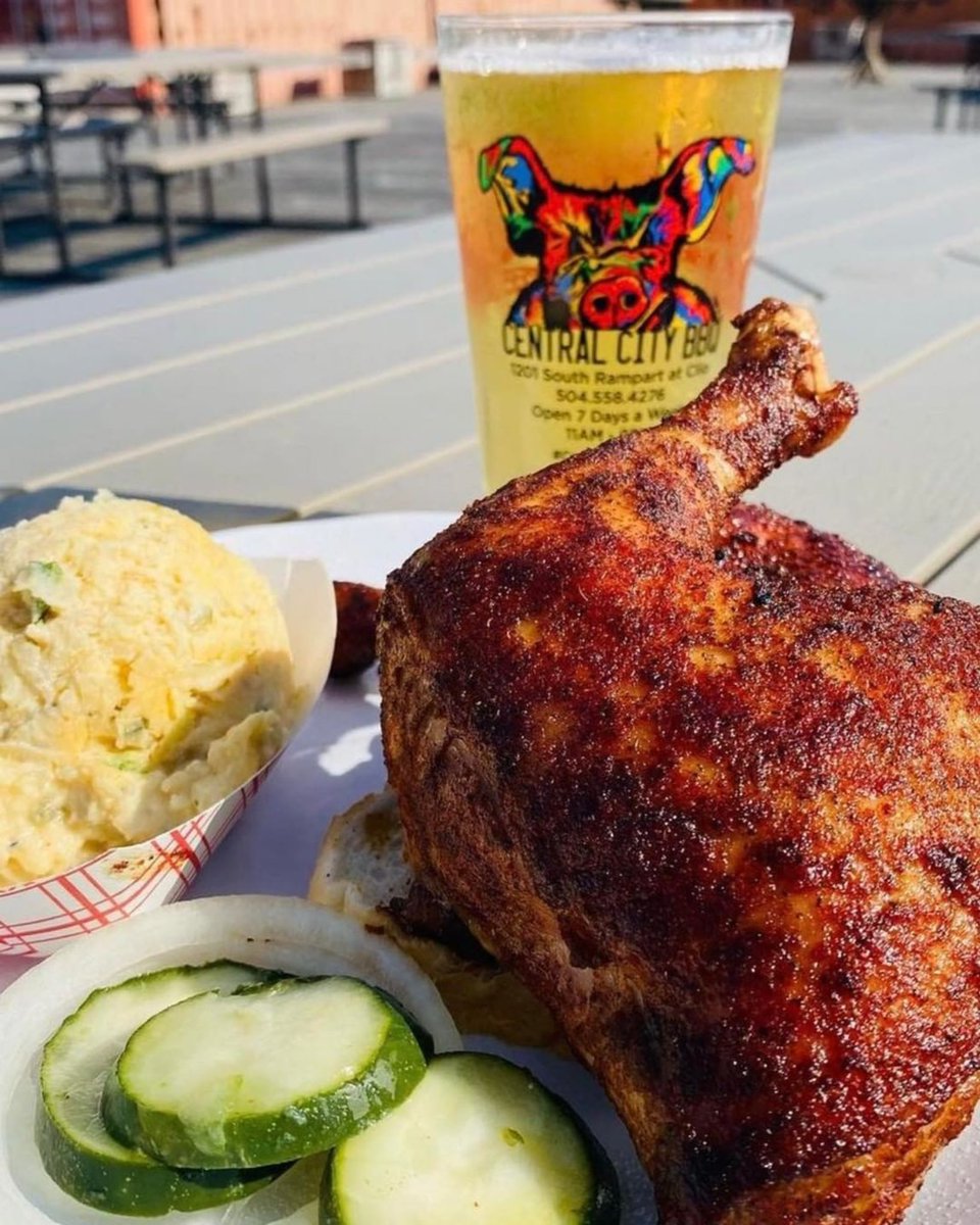 Central_CityBBQ's tweet photo. White meat or dark meat 🍗 …we have both - and a full bar - 🍻 🍹🍷 !
Come get some BBQ in that belly…and soak up some awesome vitamin D ☀️ on our patio…courtesy of Mother Nature!
#awardwinningbbq #supportlocalnola #supportlocalnola #nolaeats #wherenolaeats https://t.co/QhnJ5bPgFj