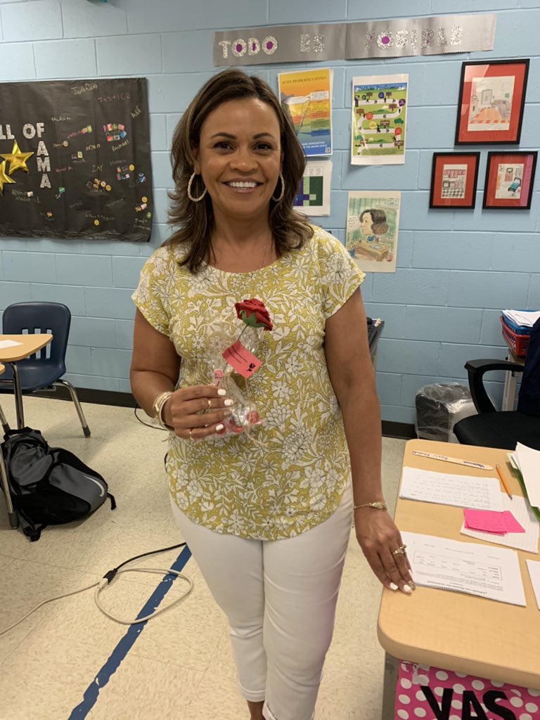 PotomacSHS's tweet photo. Spanish honor society would like to wish all teachers at Potomac and very Happy Teacher Appreciate Week!!! We thank you all for all the hard work and dedication you put towards your students💙💙💙 https://t.co/VlC0SPZBHZ